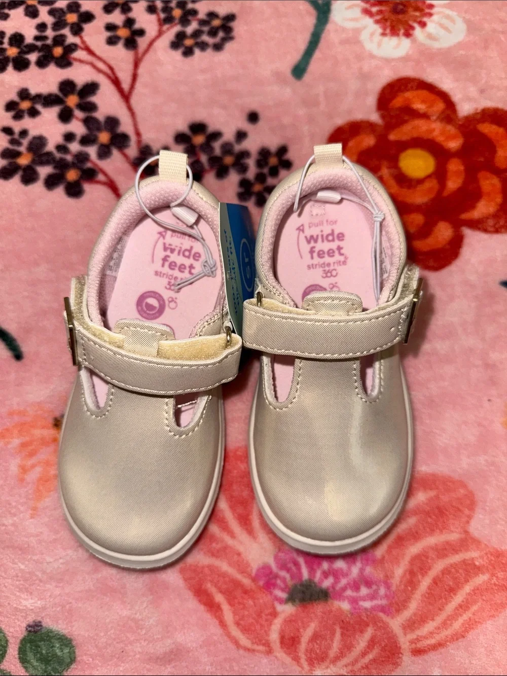 Stride Rite Rena Mary Jane toddler 6 shoe NWT champagne